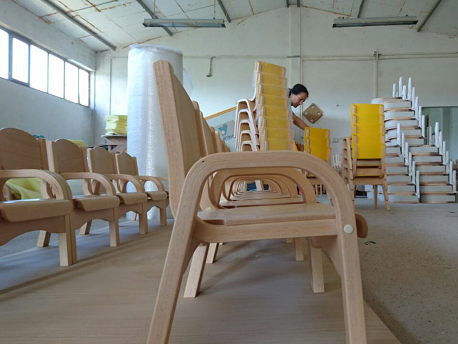 kids wooden chair for kindergartens