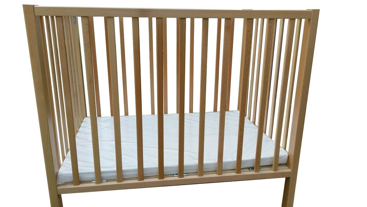 wooden baby crib - ofir Model